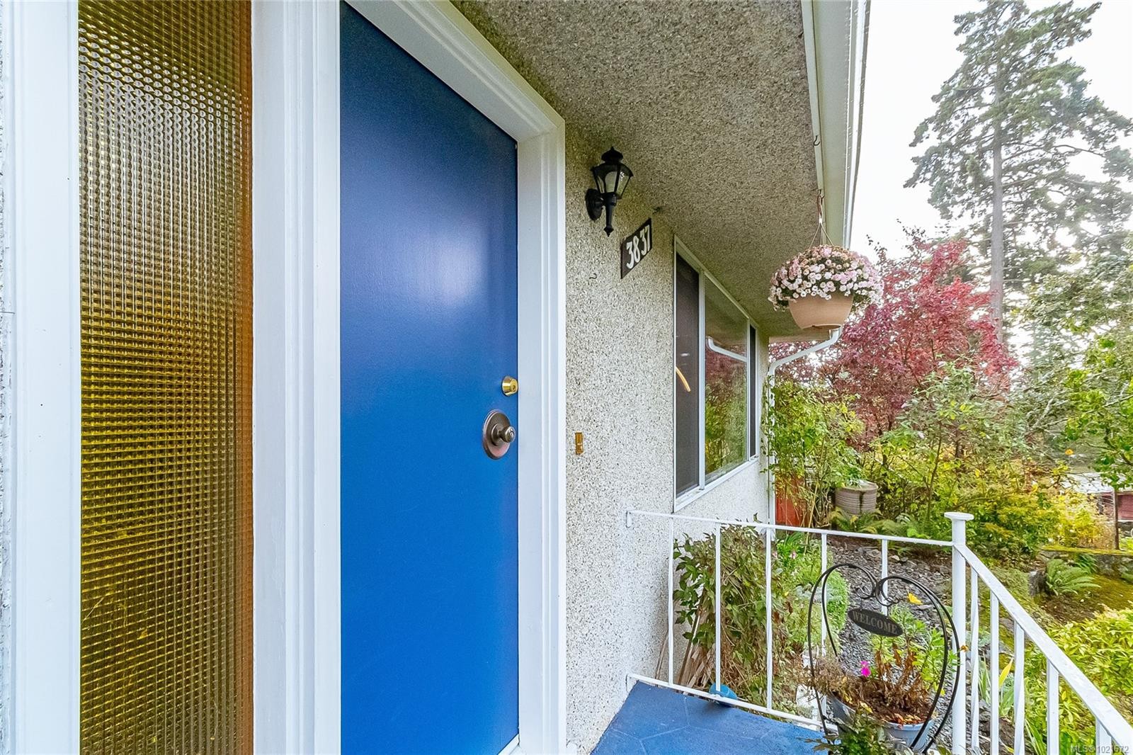 3837 Wilkinson Rd, Saanich, BC