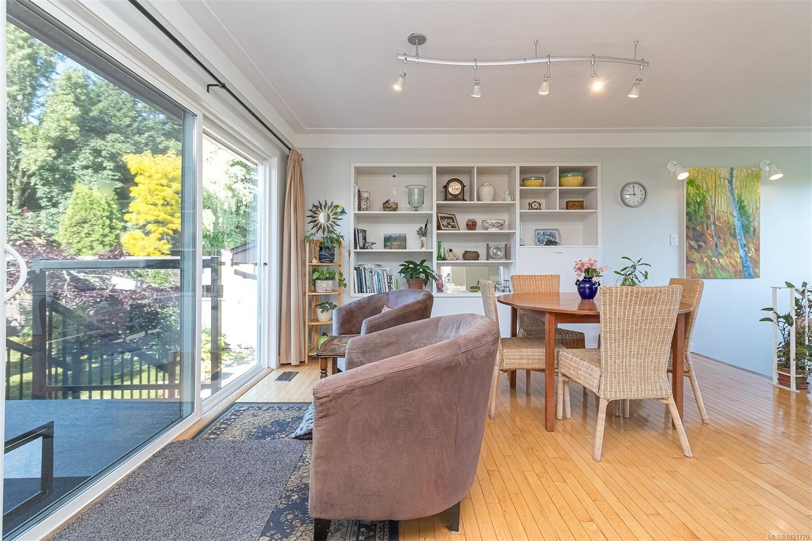 1961 Hovey Rd, Central Saanich, BC