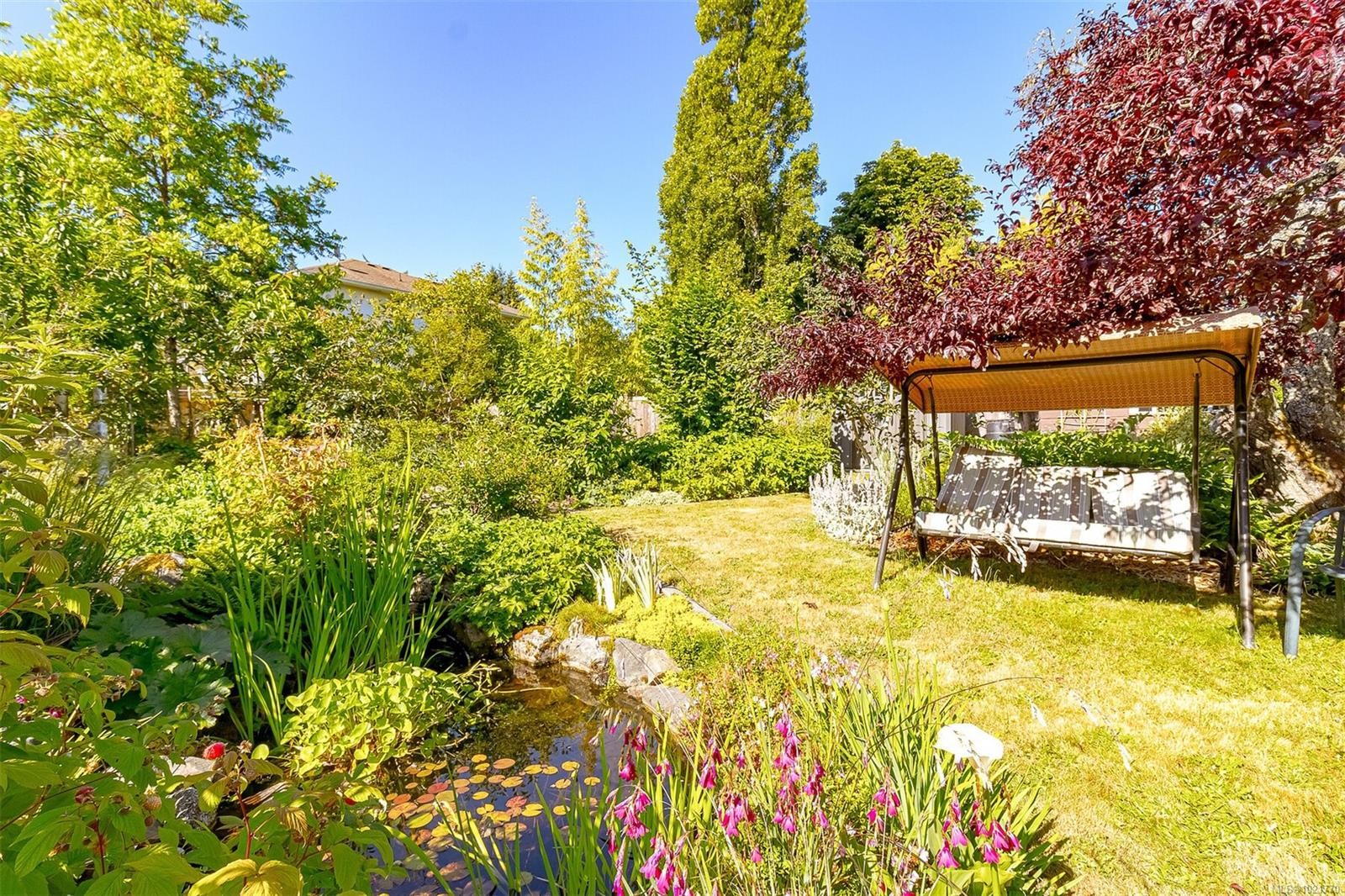 1961 Hovey Rd, Central Saanich, BC