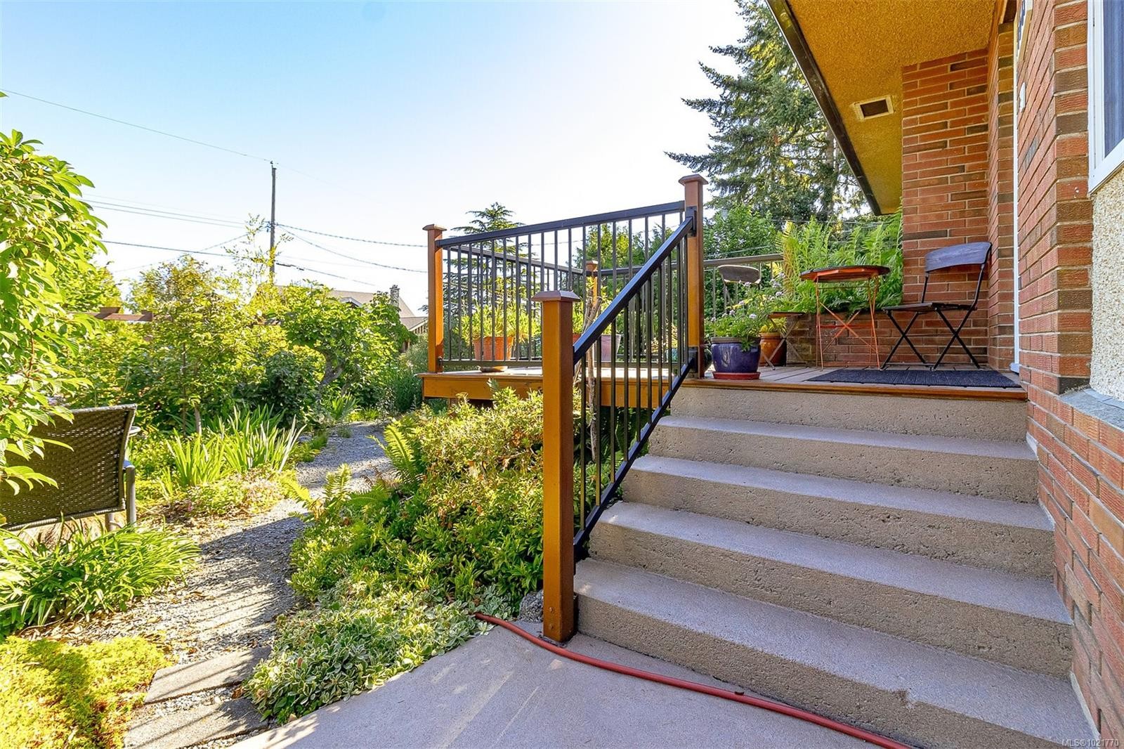 1961 Hovey Rd, Central Saanich, BC