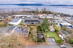 247 Irwin St Nanaimo, BC V9R 4X4