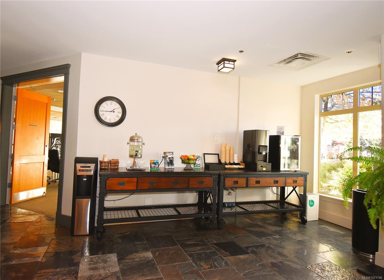 316D-1730 Riverside Lane, Courtenay, BC - Indoor