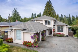 779 Mulholland Dr Parksville, BC V9P 2K4