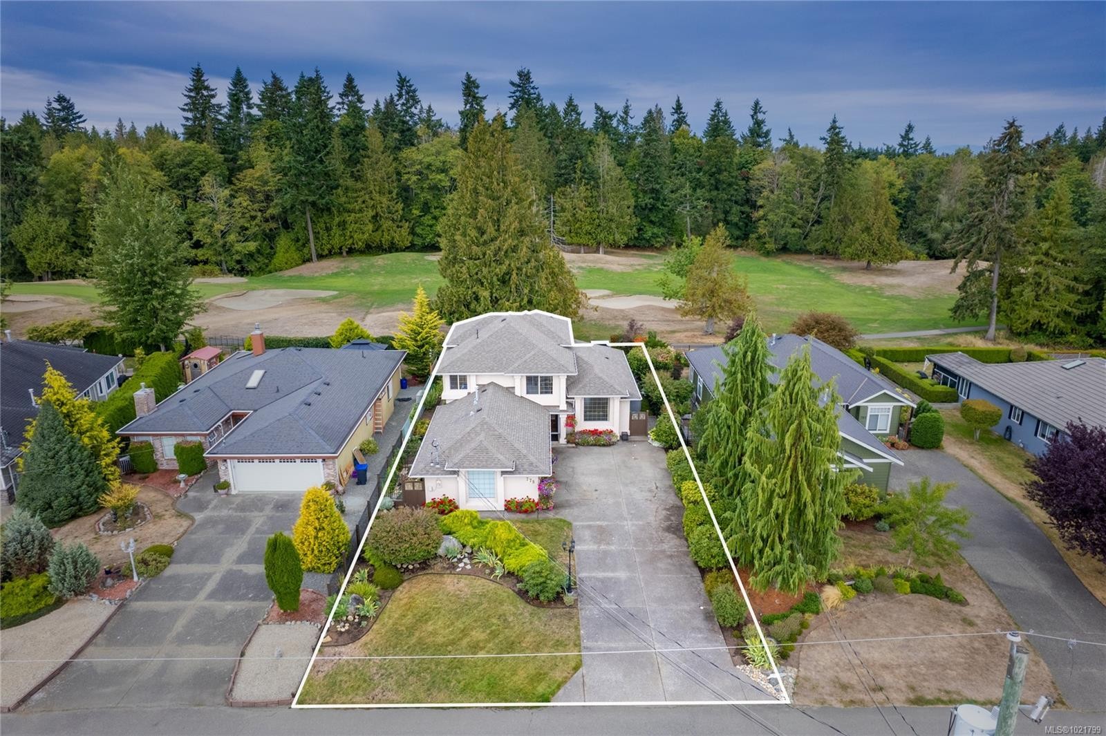 779 Mulholland Dr, Parksville, BC