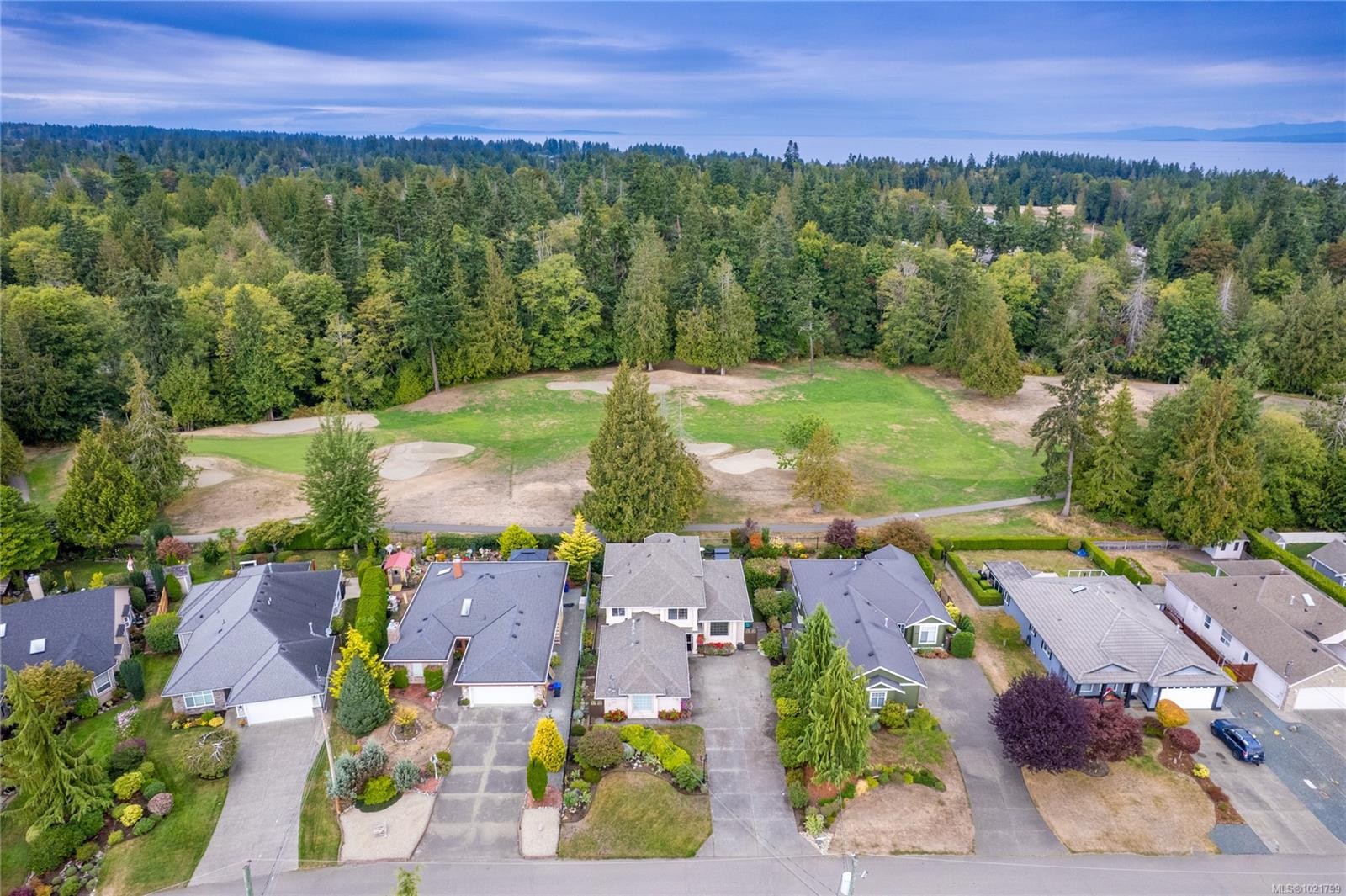 779 Mulholland Dr, Parksville, BC