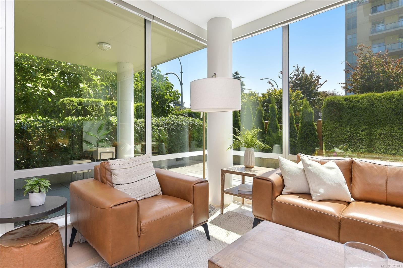 101-200 Douglas St, Victoria, BC - Outdoor With Deck Patio Veranda With Exterior