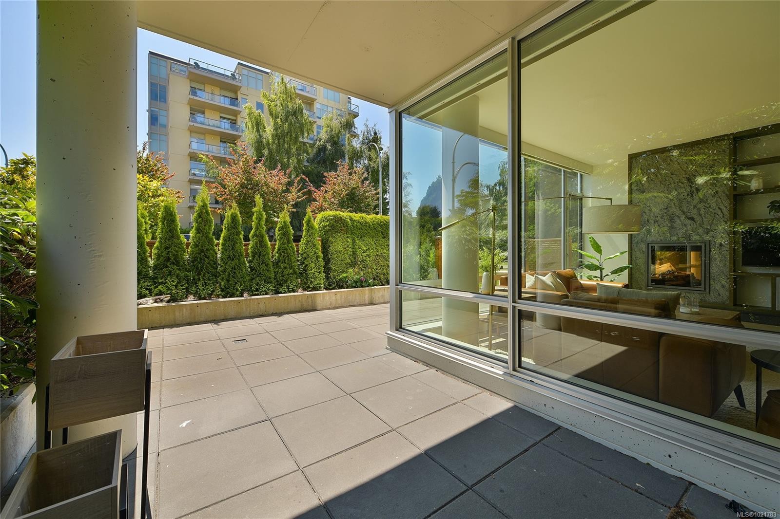 101-200 Douglas St, Victoria, BC - Outdoor With Exterior