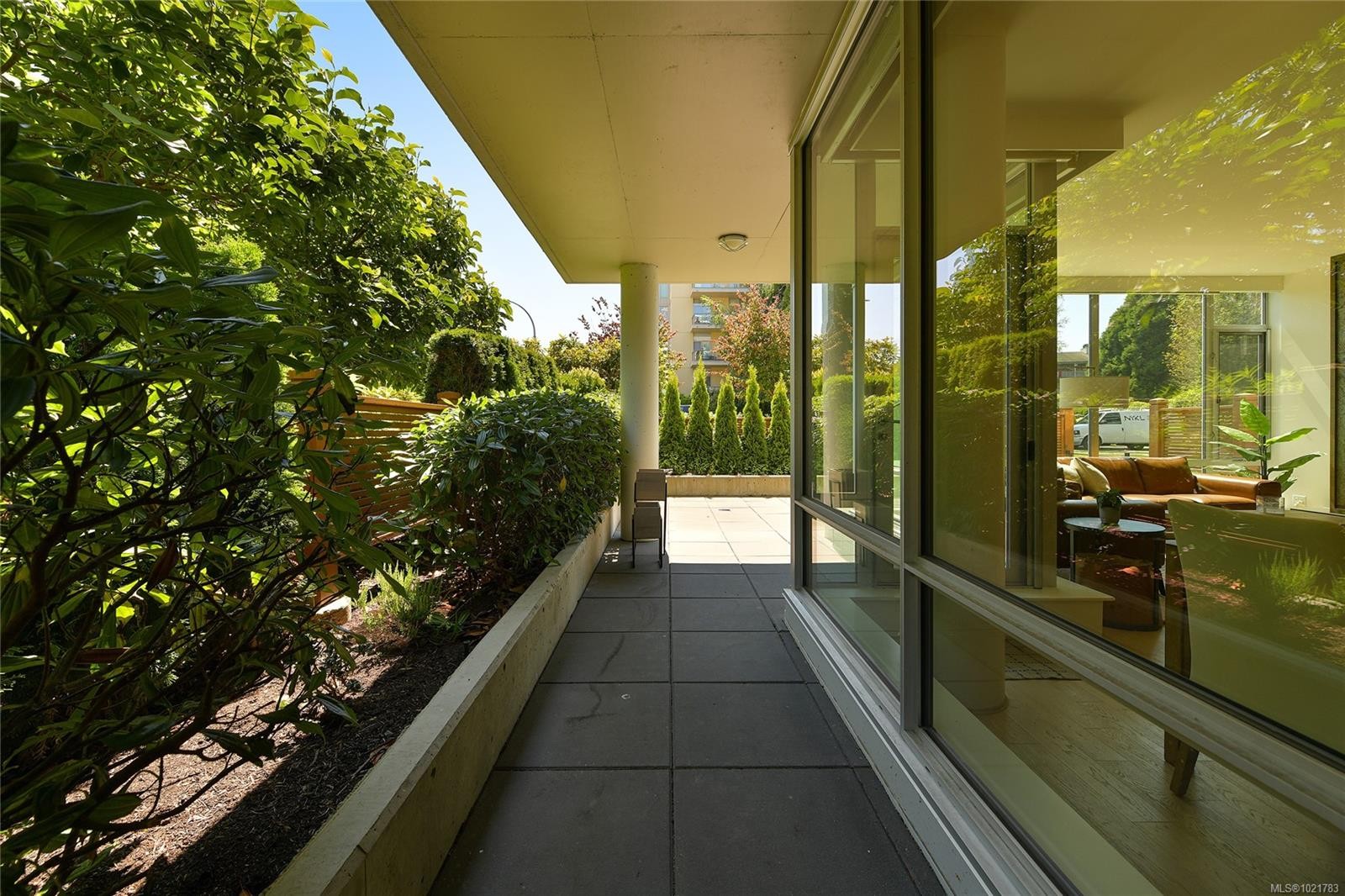 101-200 Douglas St, Victoria, BC - Outdoor With Exterior