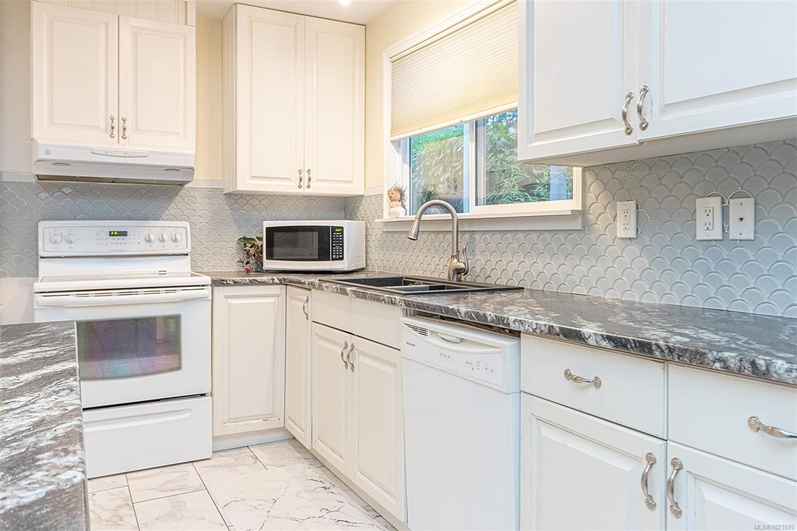 2118 Carmen Rd, Nanaimo, BC