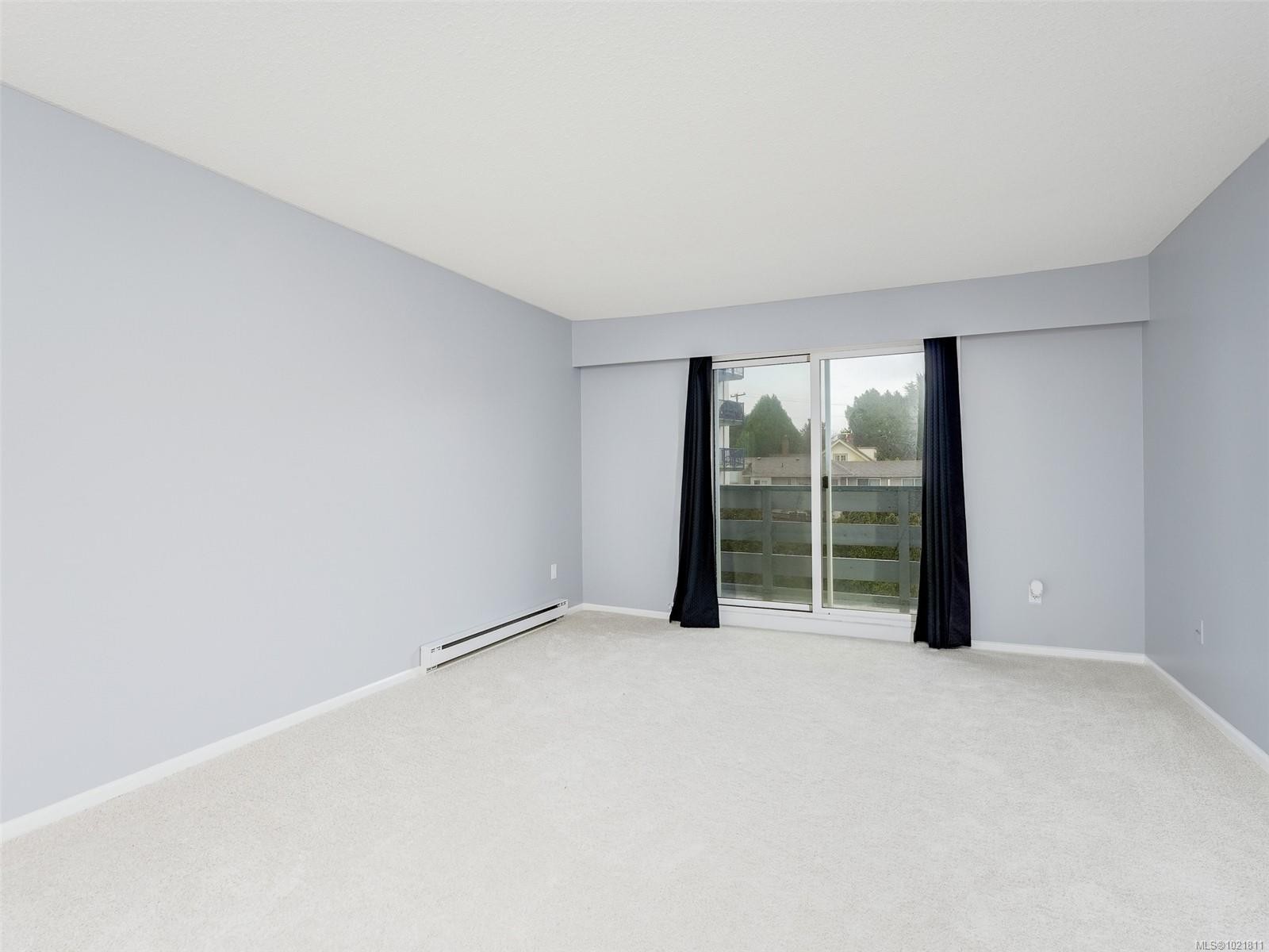 302-859 Carrie St, Esquimalt, BC