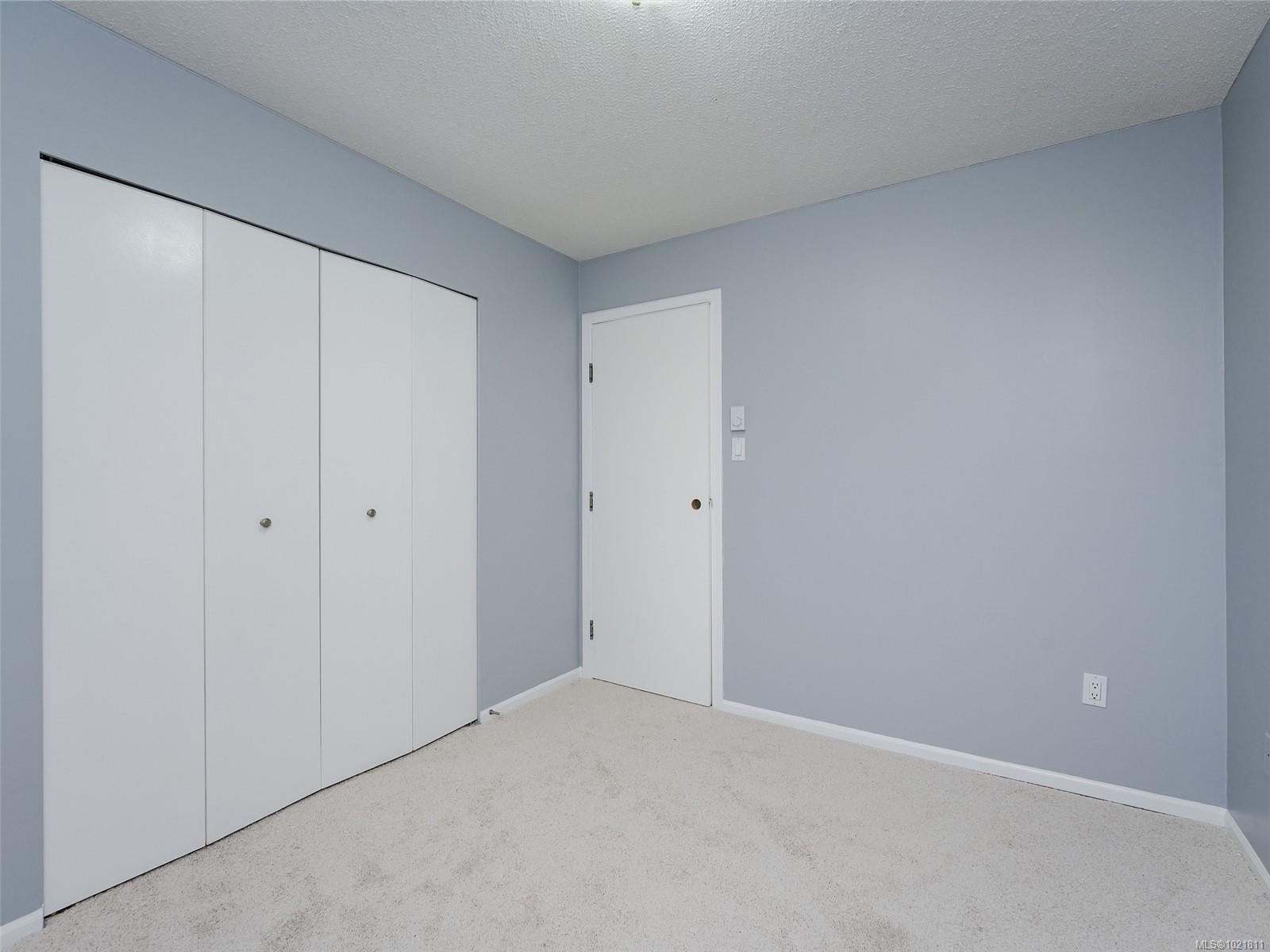 302-859 Carrie St, Esquimalt, BC