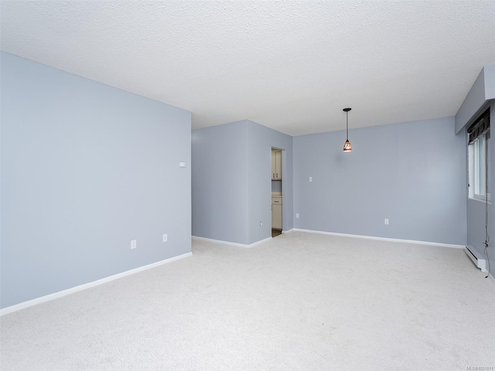 302-859 Carrie St, Esquimalt, BC