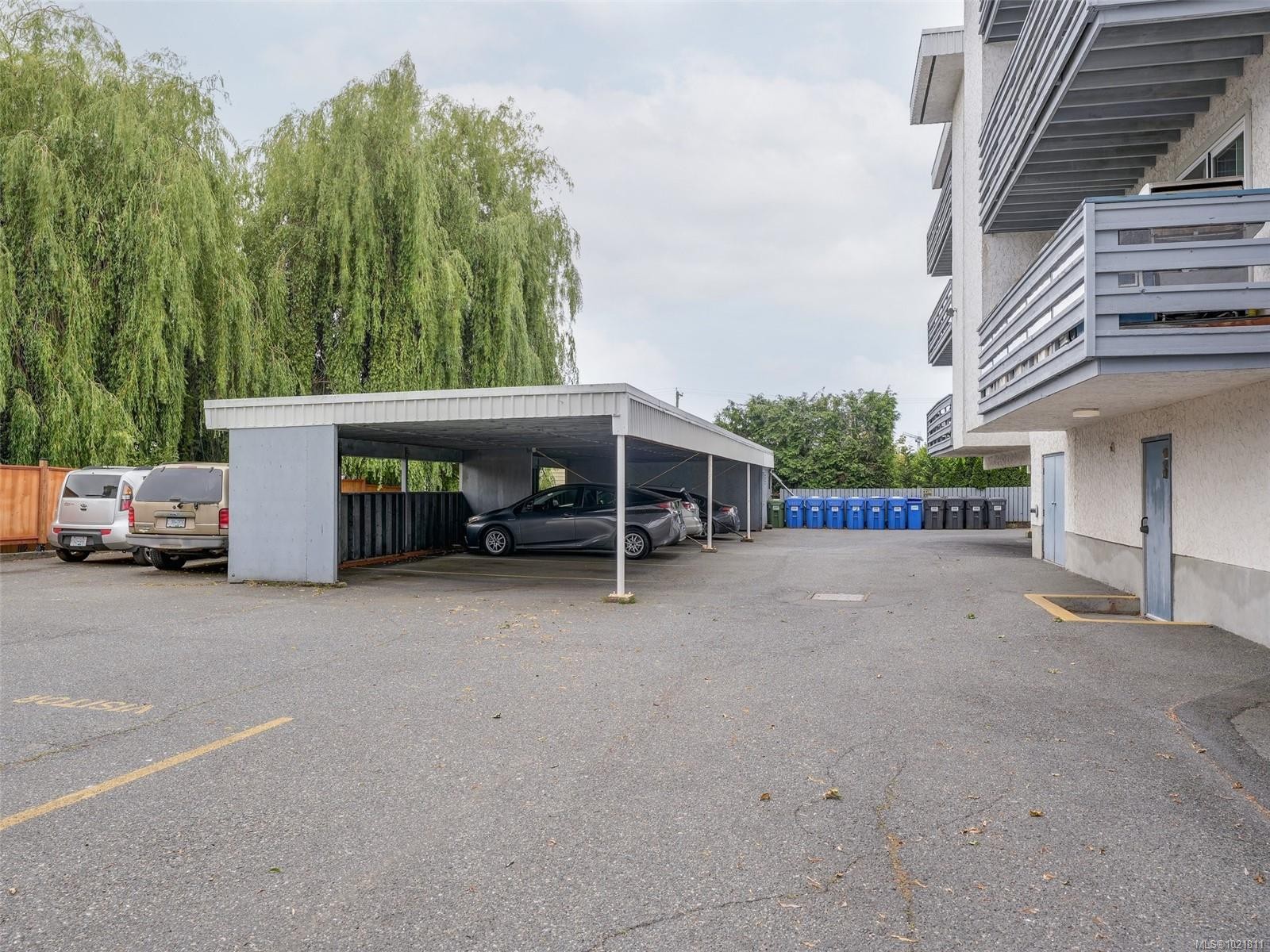 302-859 Carrie St, Esquimalt, BC