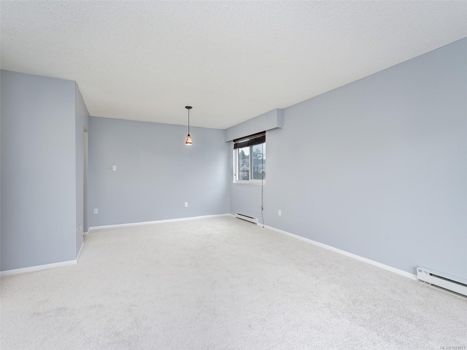 302-859 Carrie St, Esquimalt, BC