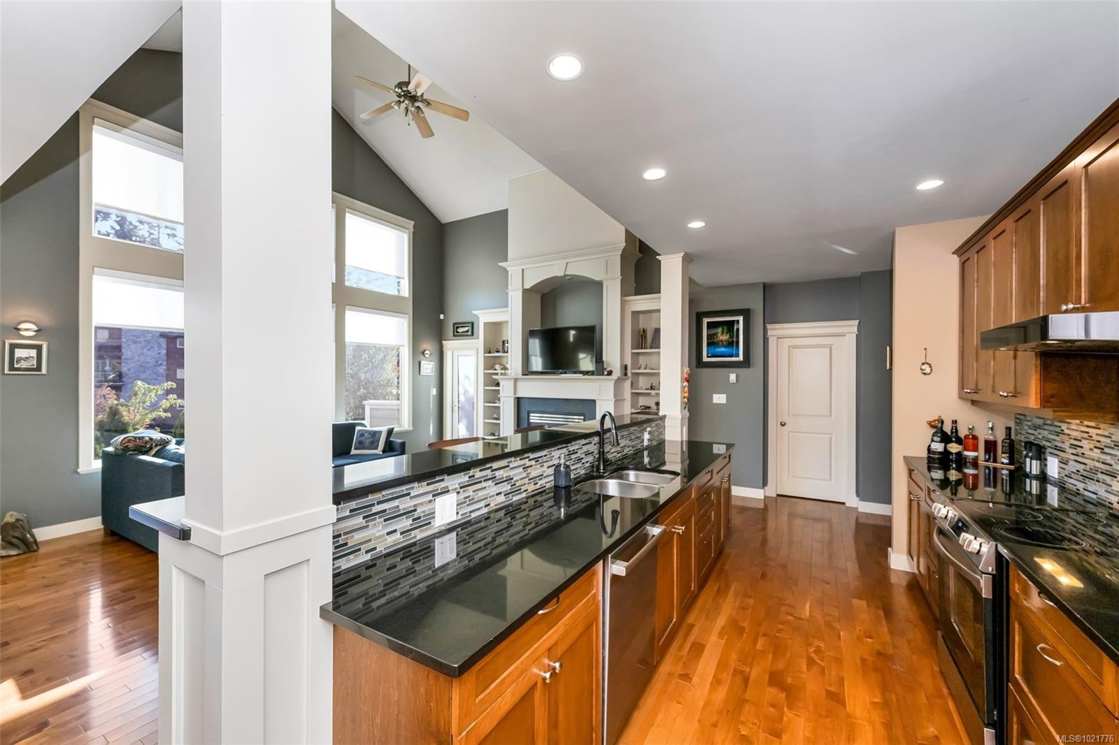 1-630 Brookside Rd, Colwood, BC