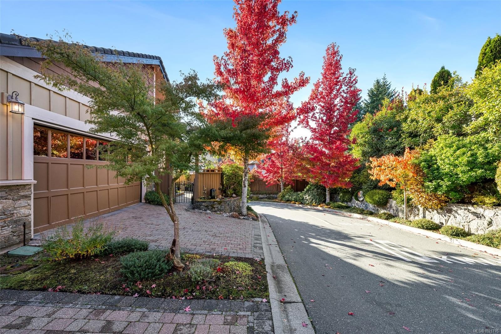 1-630 Brookside Rd, Colwood, BC