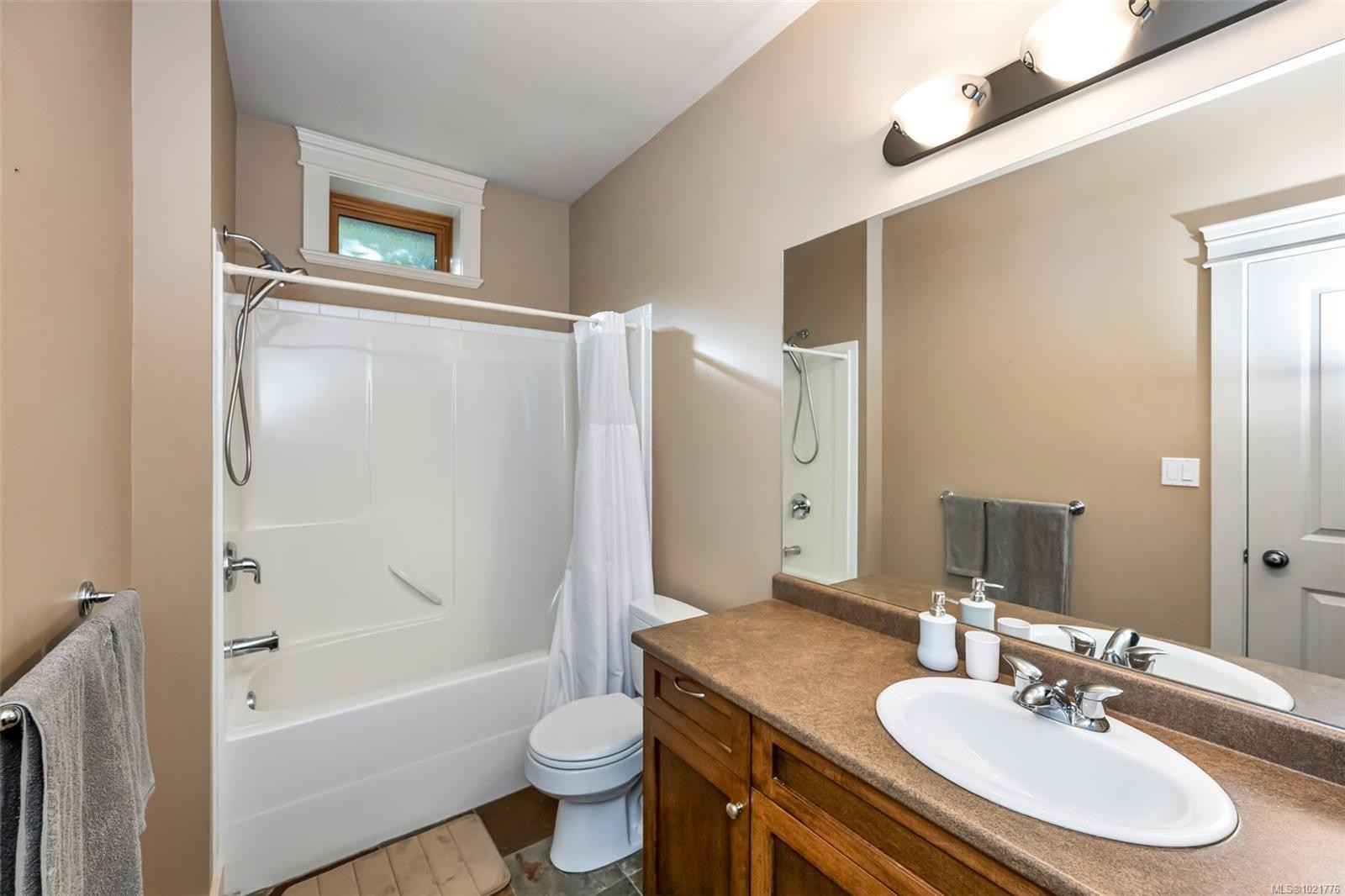 1-630 Brookside Rd, Colwood, BC