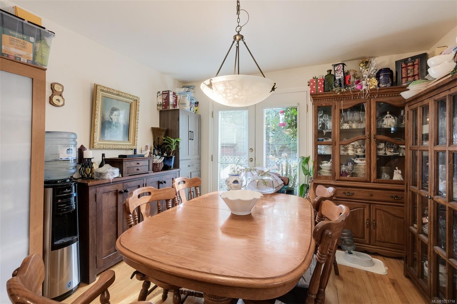 1975 Highland Rd, View Royal, BC