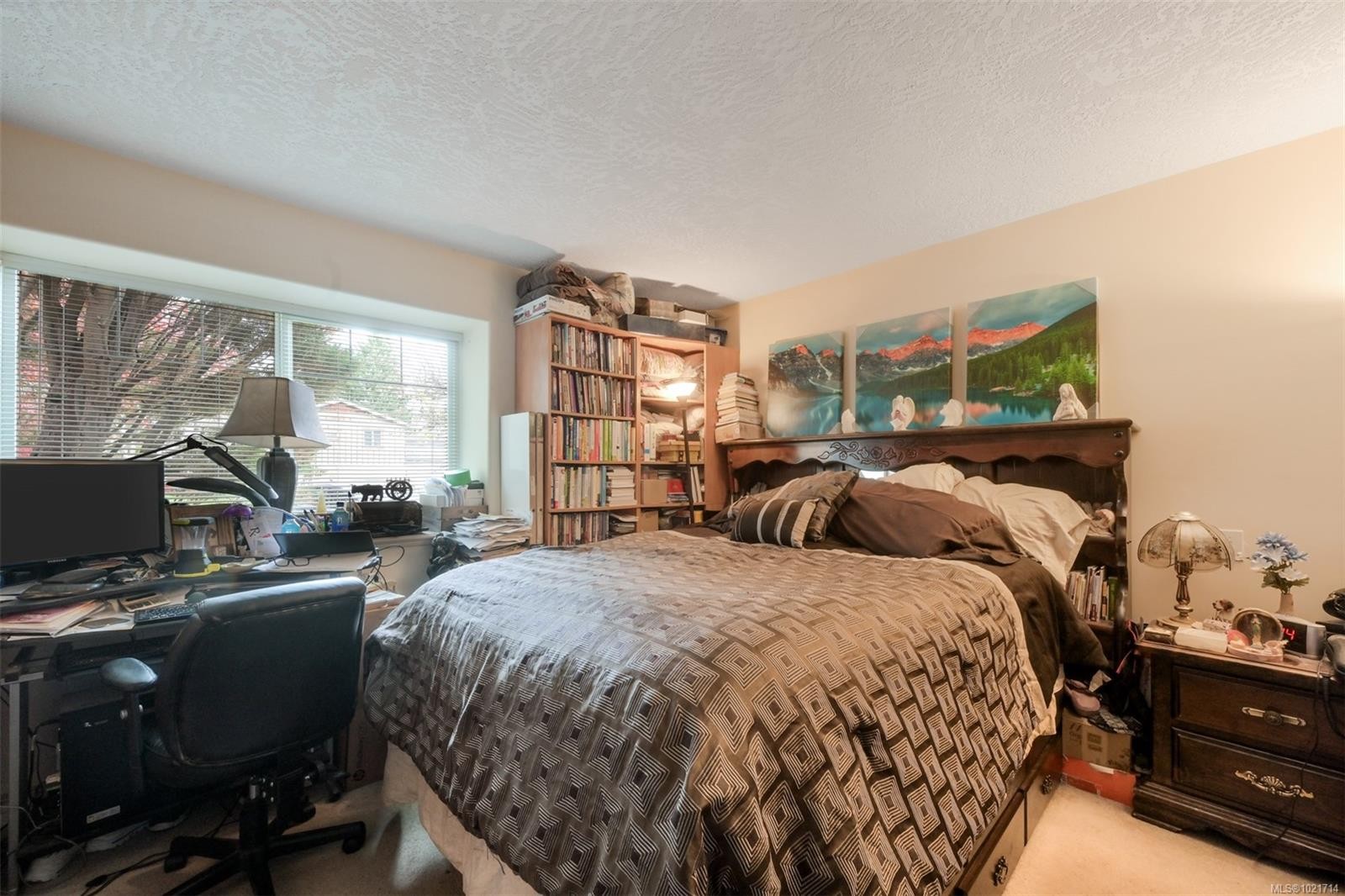 1975 Highland Rd, View Royal, BC