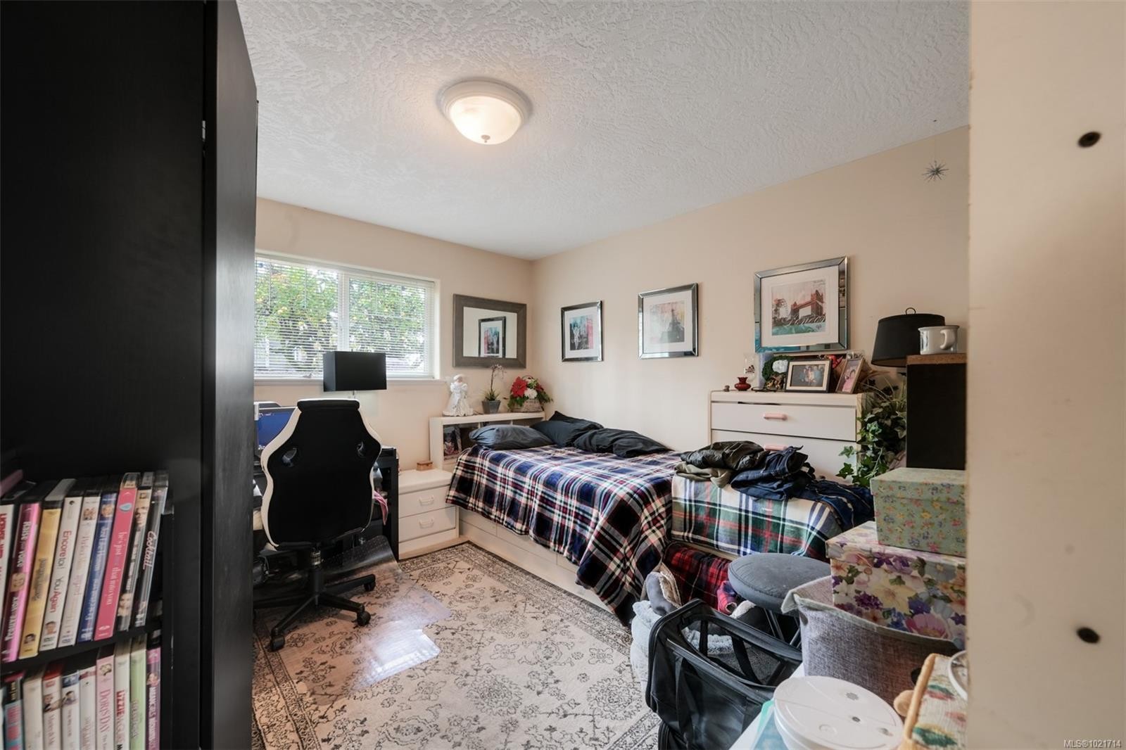 1975 Highland Rd, View Royal, BC