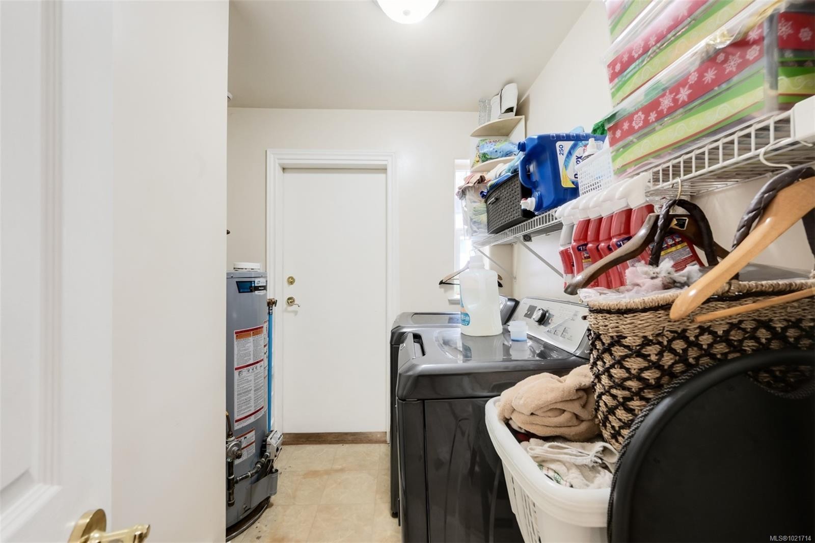 1975 Highland Rd, View Royal, BC