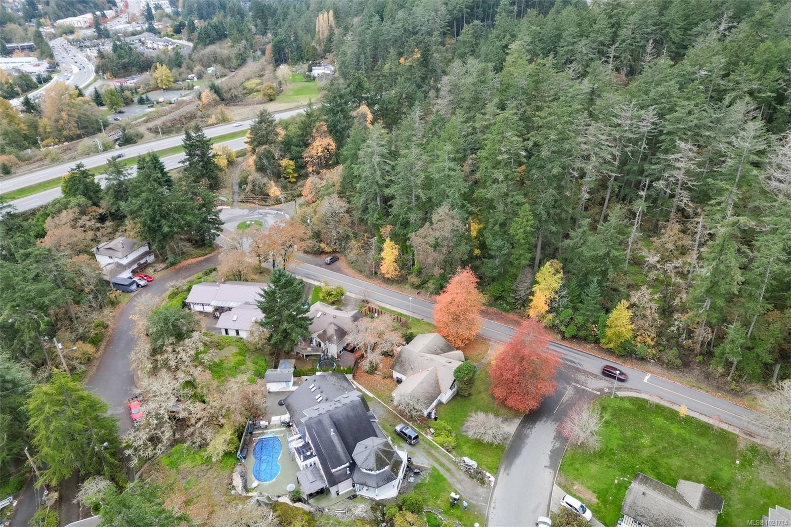 1975 Highland Rd, View Royal, BC