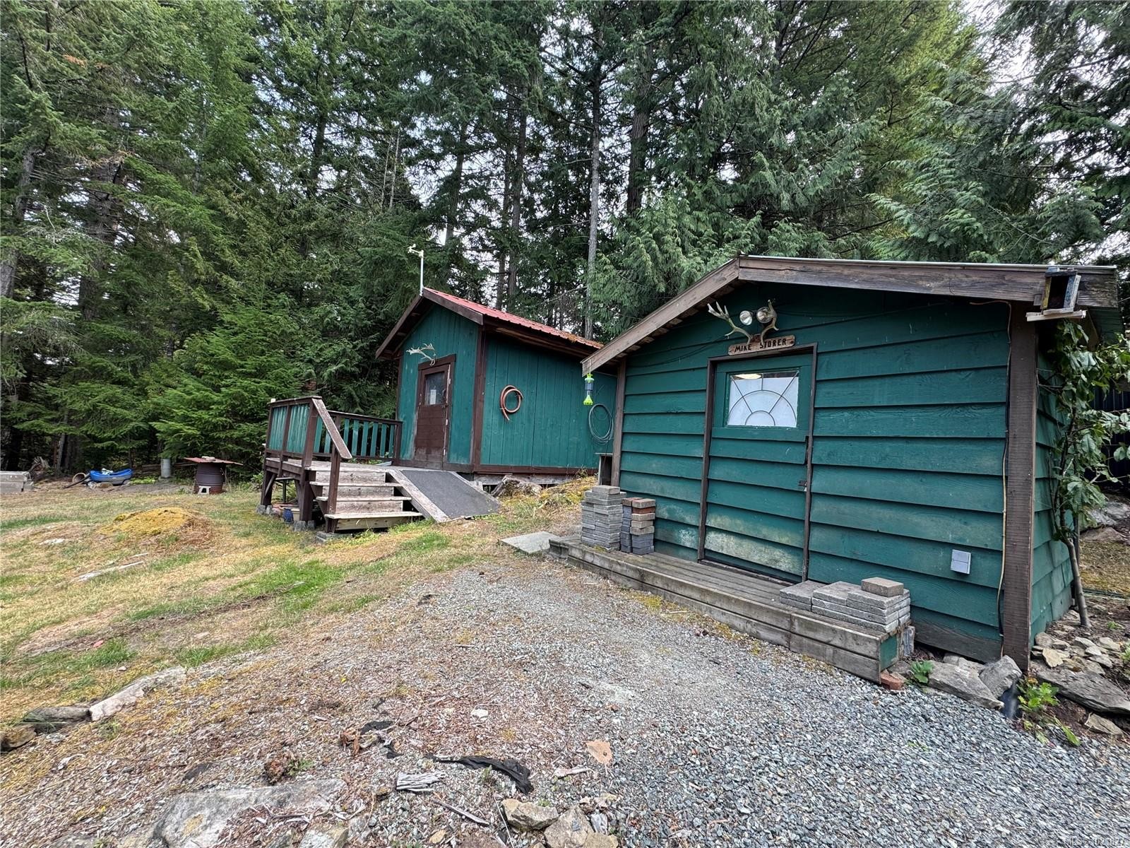 714 Charter Rd, Mayne Island, BC