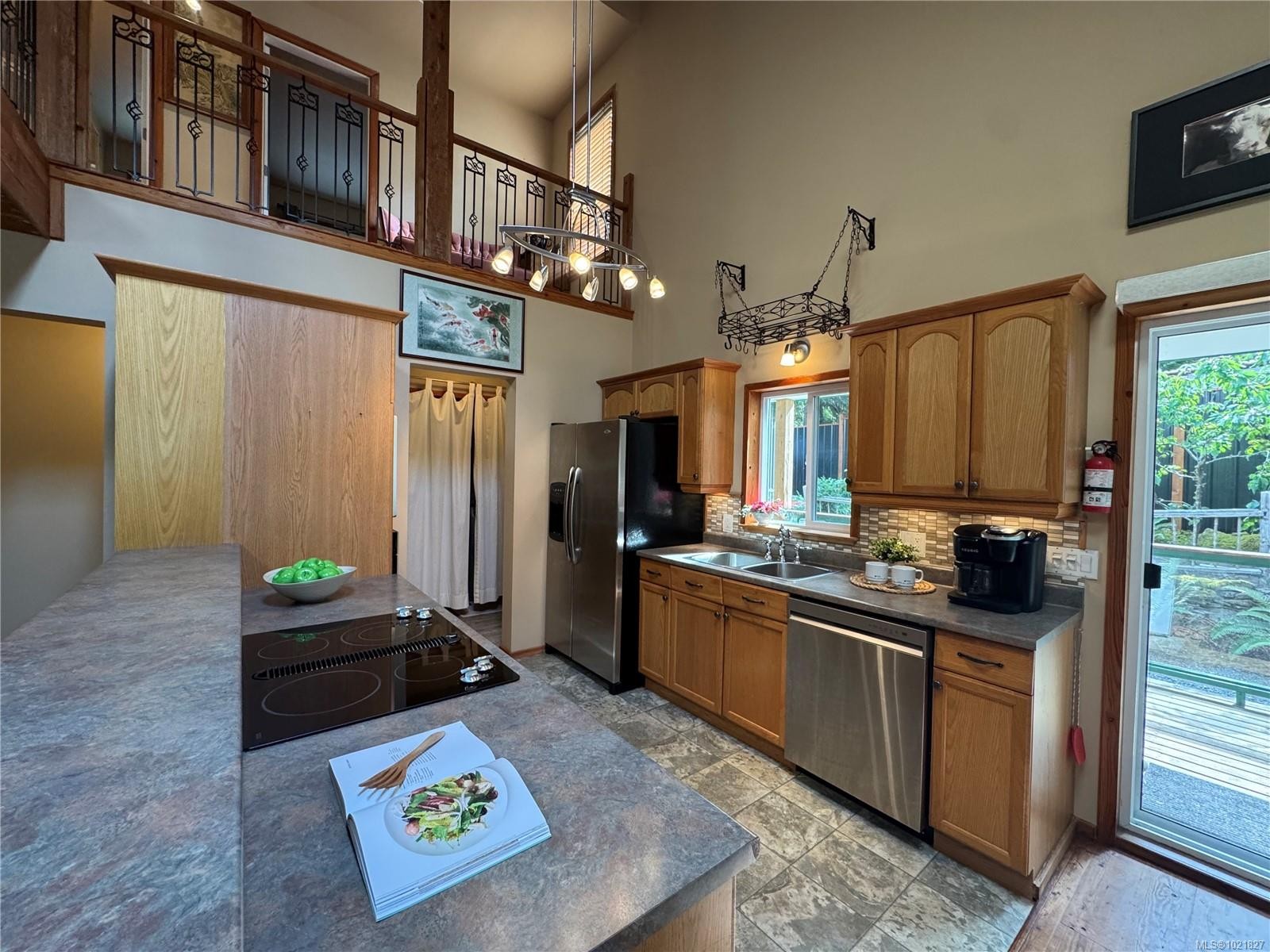 714 Charter Rd, Mayne Island, BC