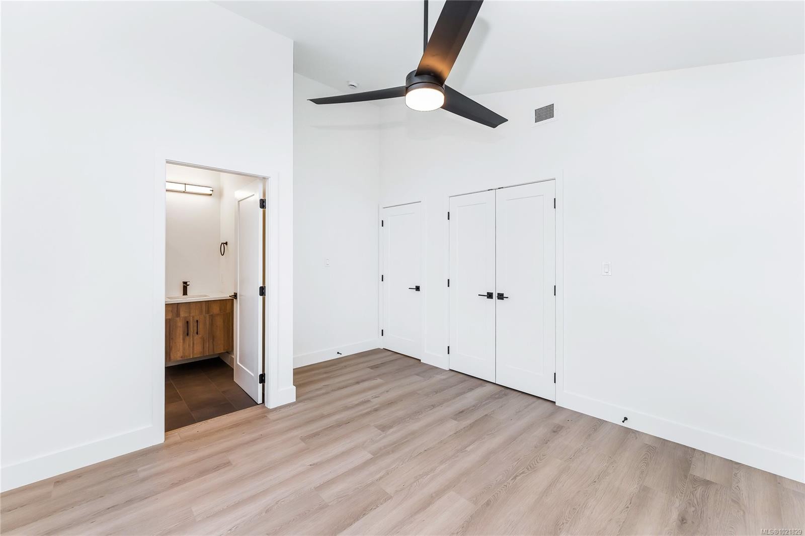 907 Vine Crt, Langford, BC