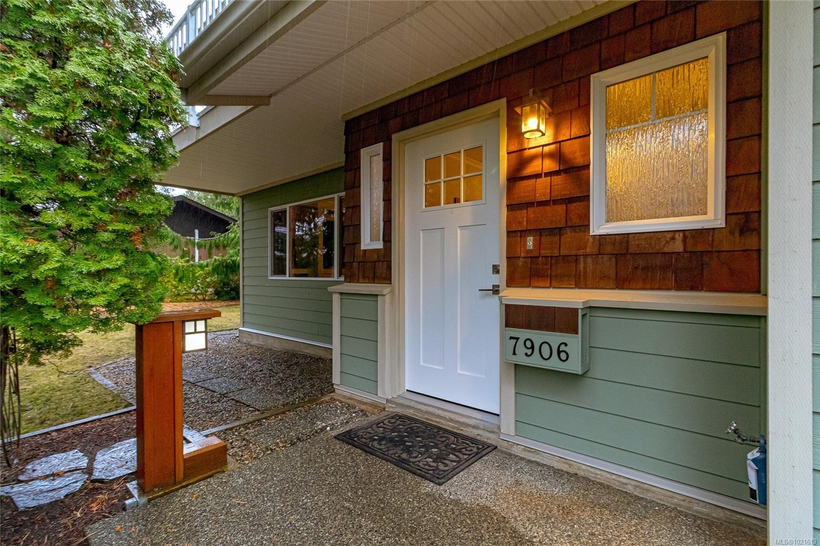 7906 Patterson Rd, Central Saanich, BC