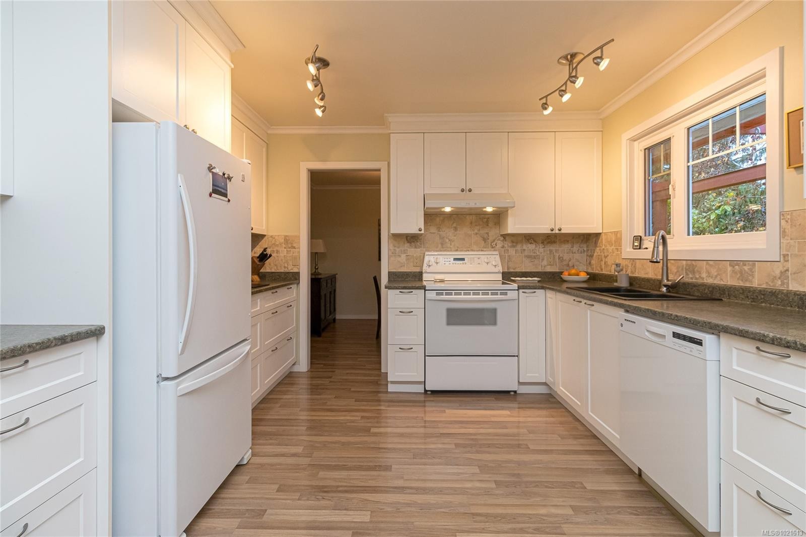 7906 Patterson Rd, Central Saanich, BC