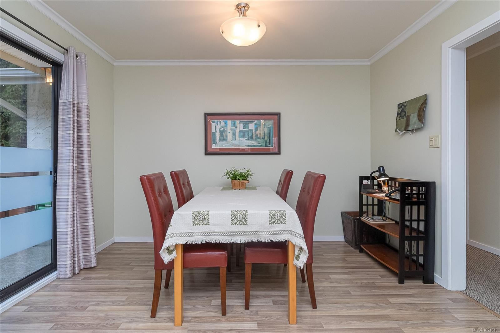 7906 Patterson Rd, Central Saanich, BC