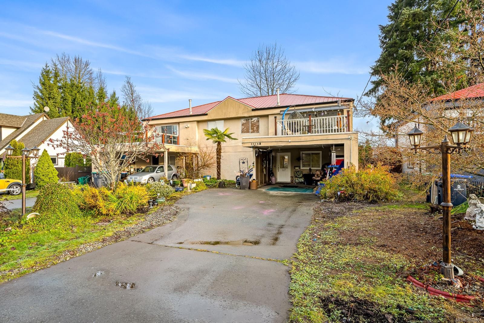 2316B Willemar Ave, Courtenay, BC - Outdoor