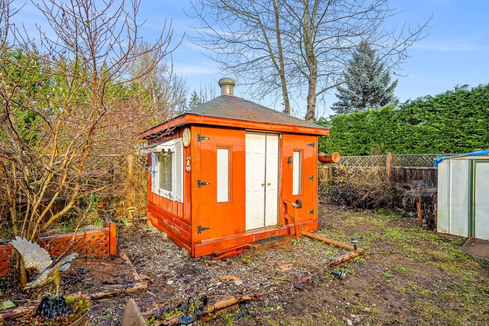 2316B Willemar Ave, Courtenay, BC - Outdoor