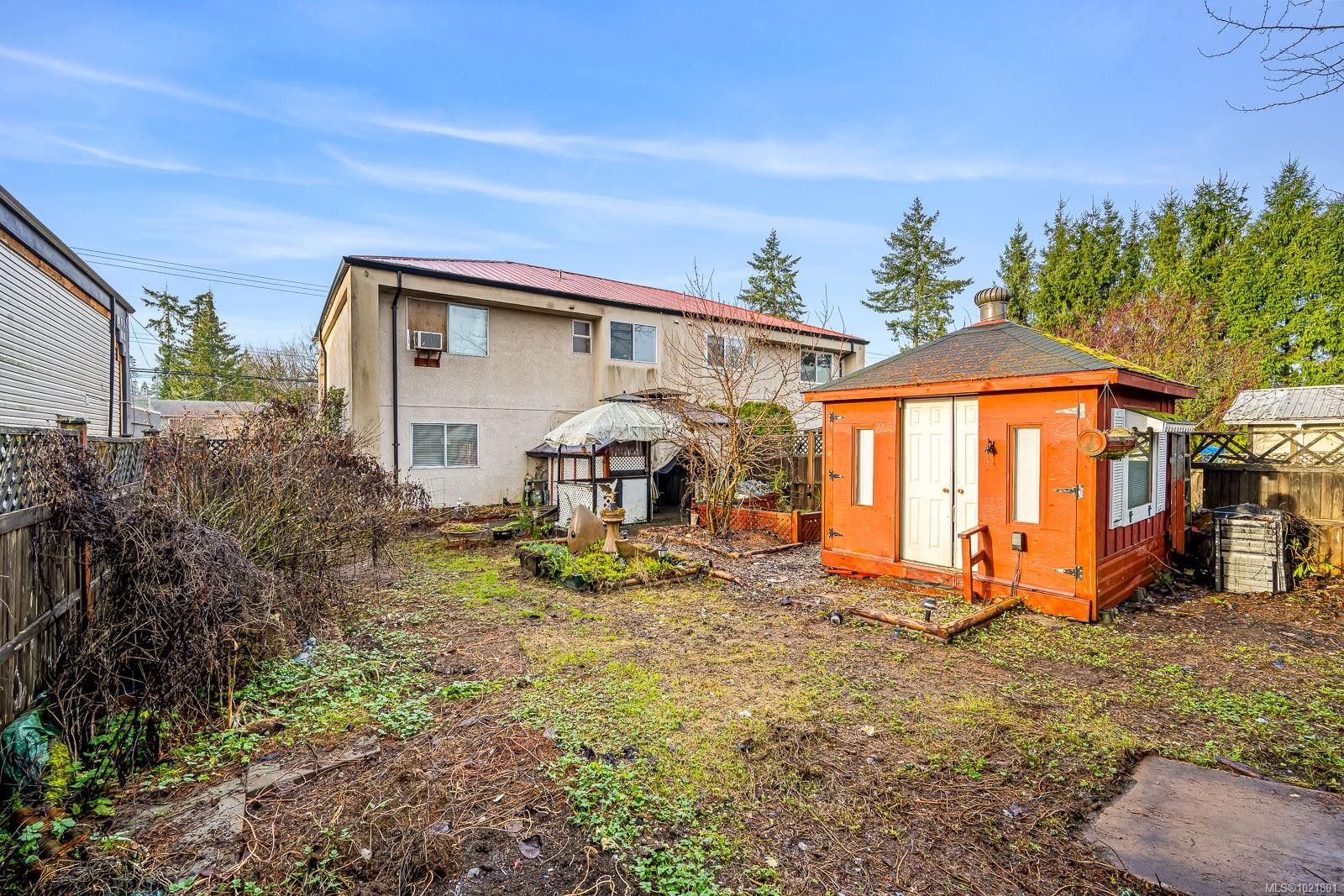 2316B Willemar Ave, Courtenay, BC - Outdoor