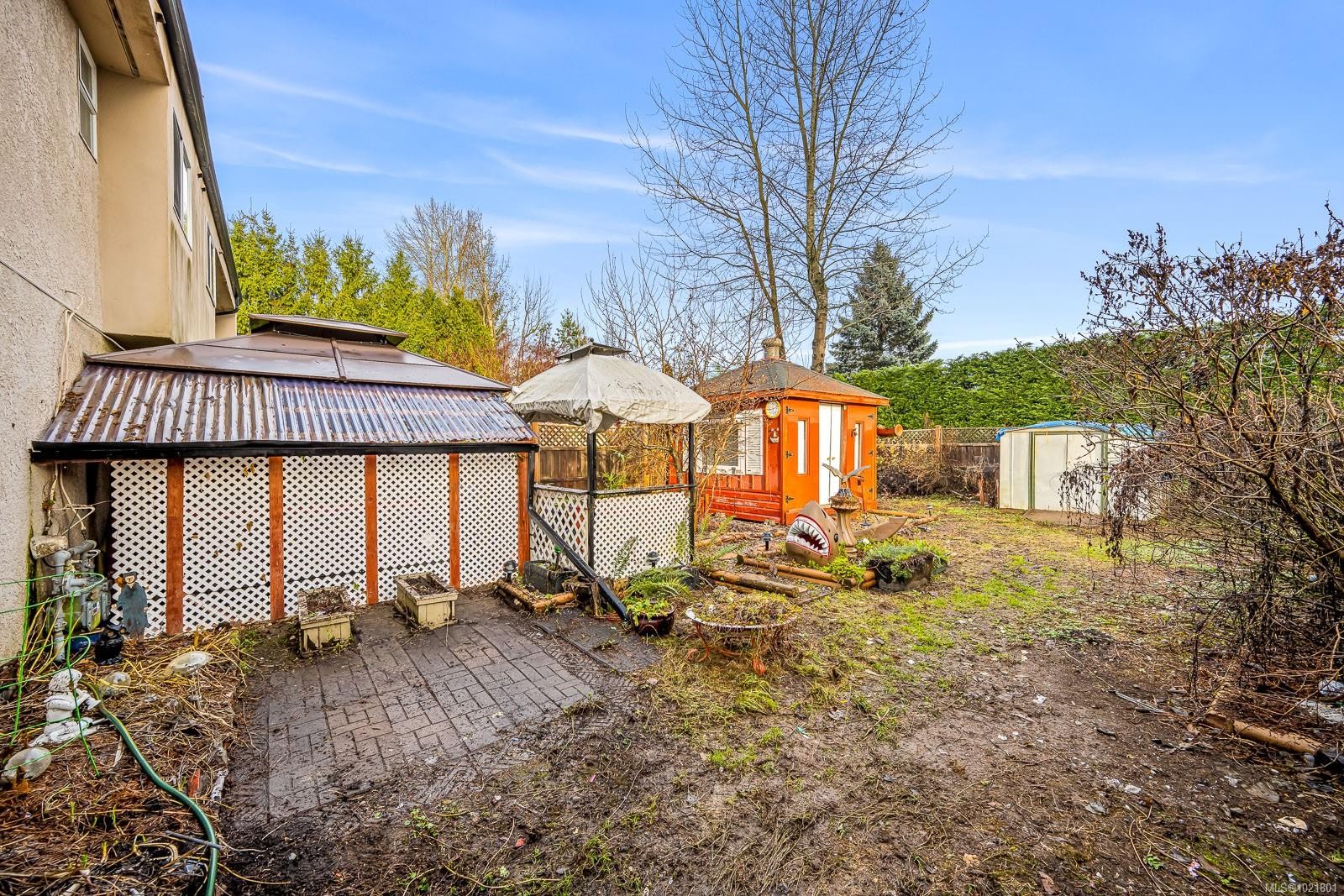 2316B Willemar Ave, Courtenay, BC - Outdoor