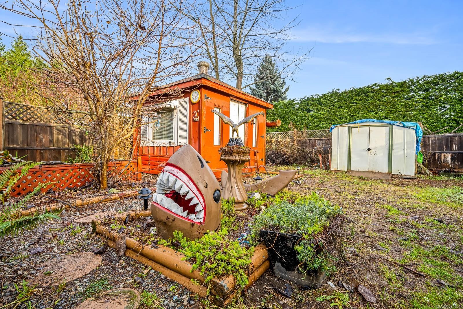 2316B Willemar Ave, Courtenay, BC - Outdoor