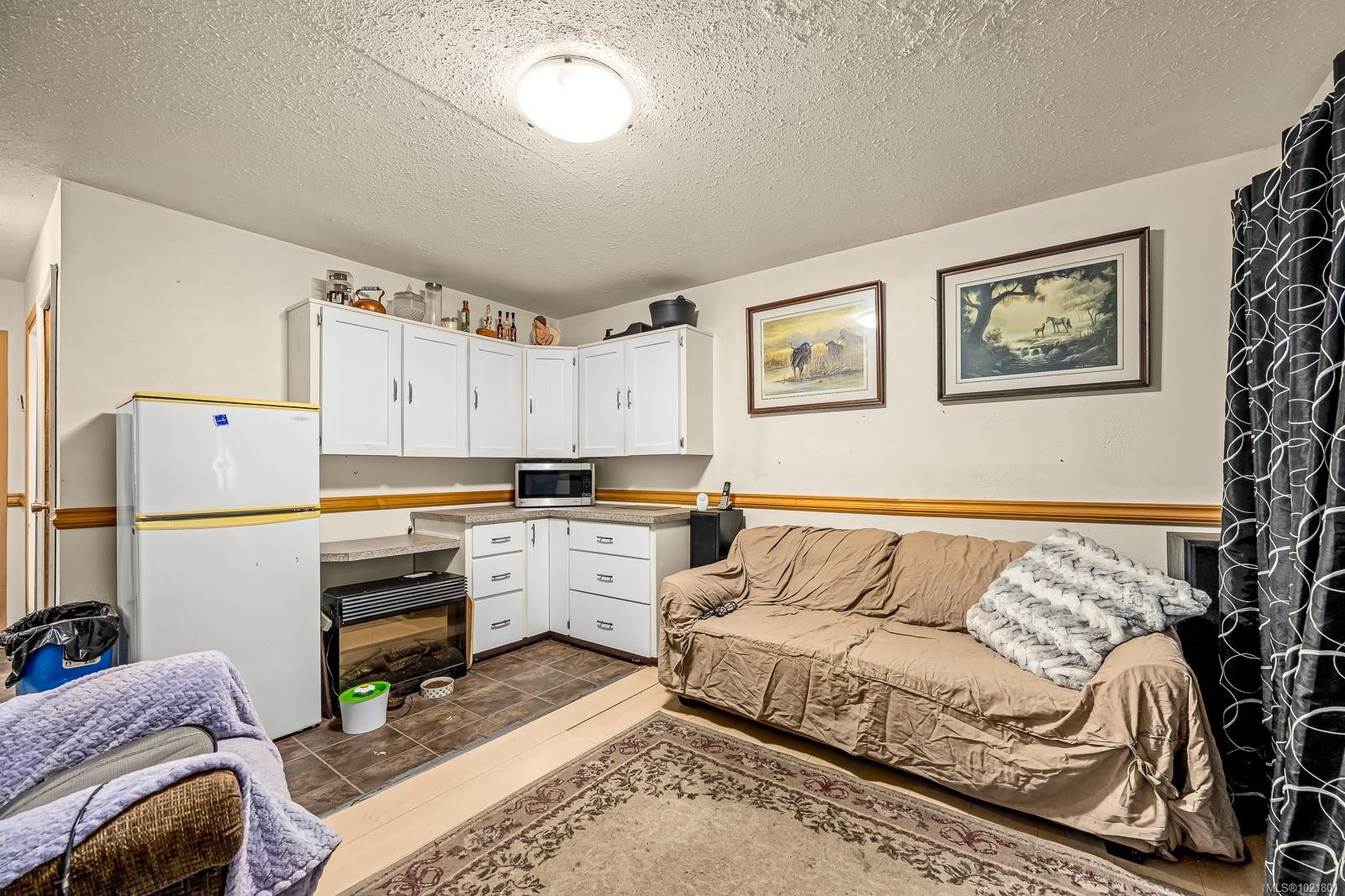 2316B Willemar Ave, Courtenay, BC - Indoor
