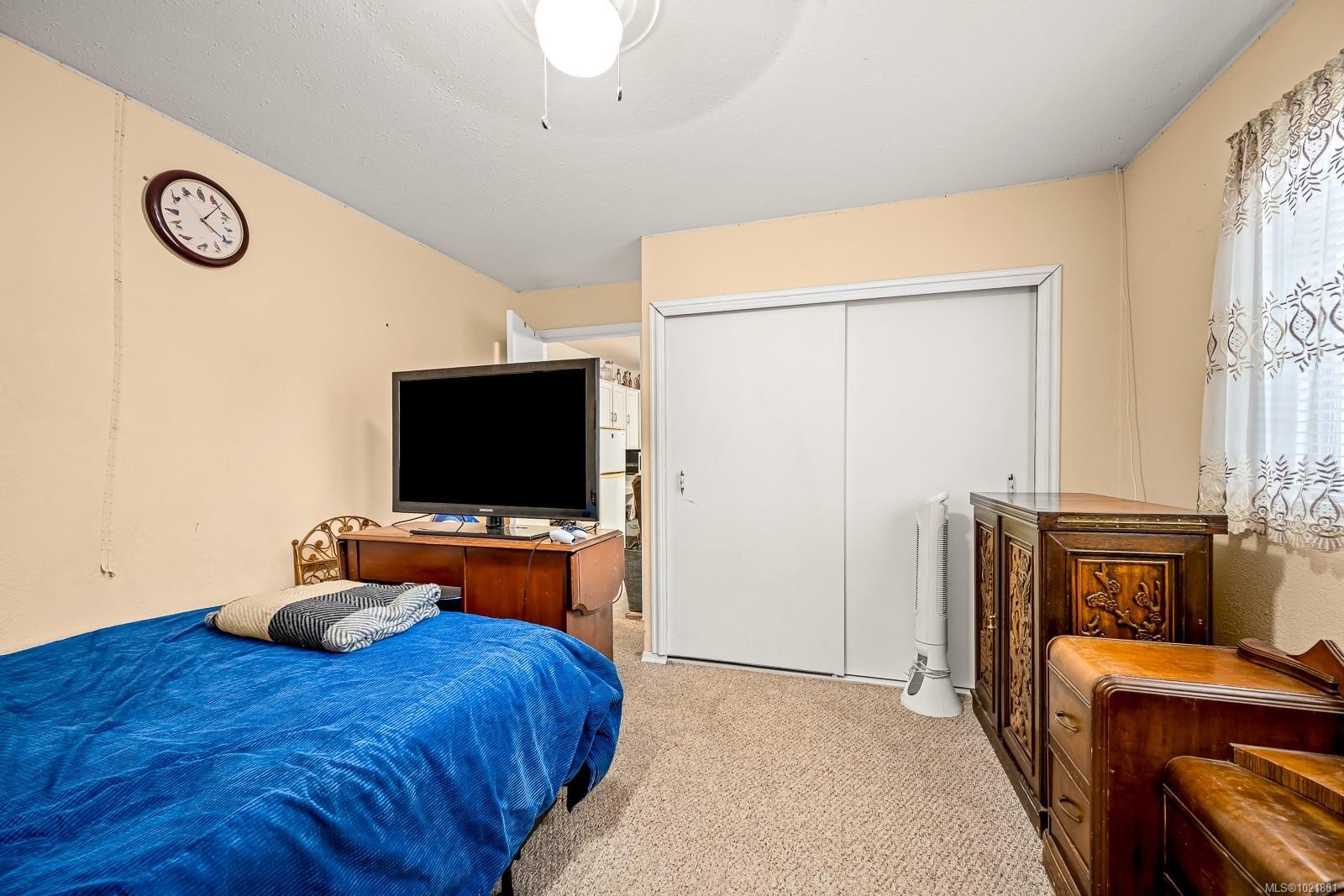 2316B Willemar Ave, Courtenay, BC - Indoor Photo Showing Bedroom