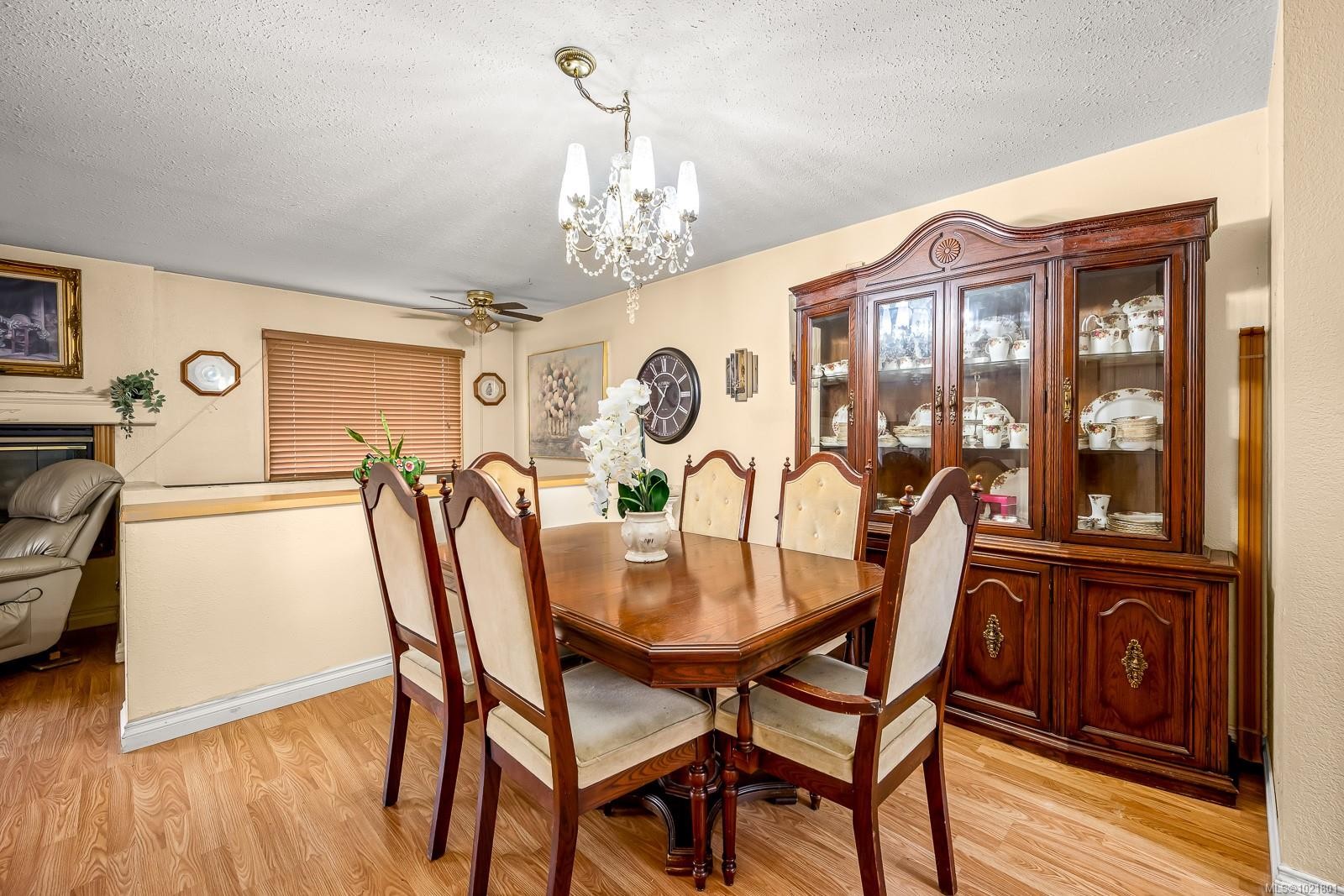 2316B Willemar Ave, Courtenay, BC - Indoor Photo Showing Dining Room
