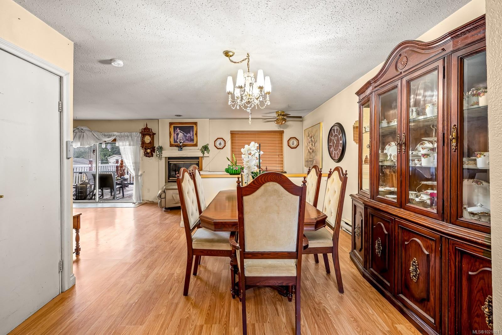 2316B Willemar Ave, Courtenay, BC - Indoor Photo Showing Dining Room