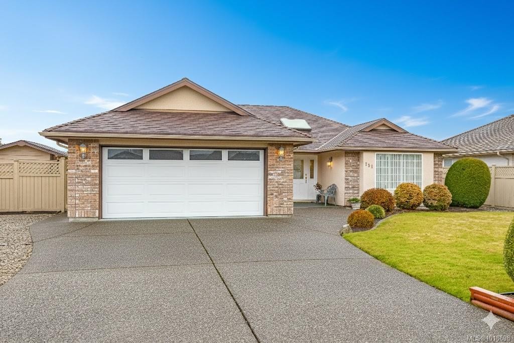 751 Anson Pl, Qualicum Beach, BC