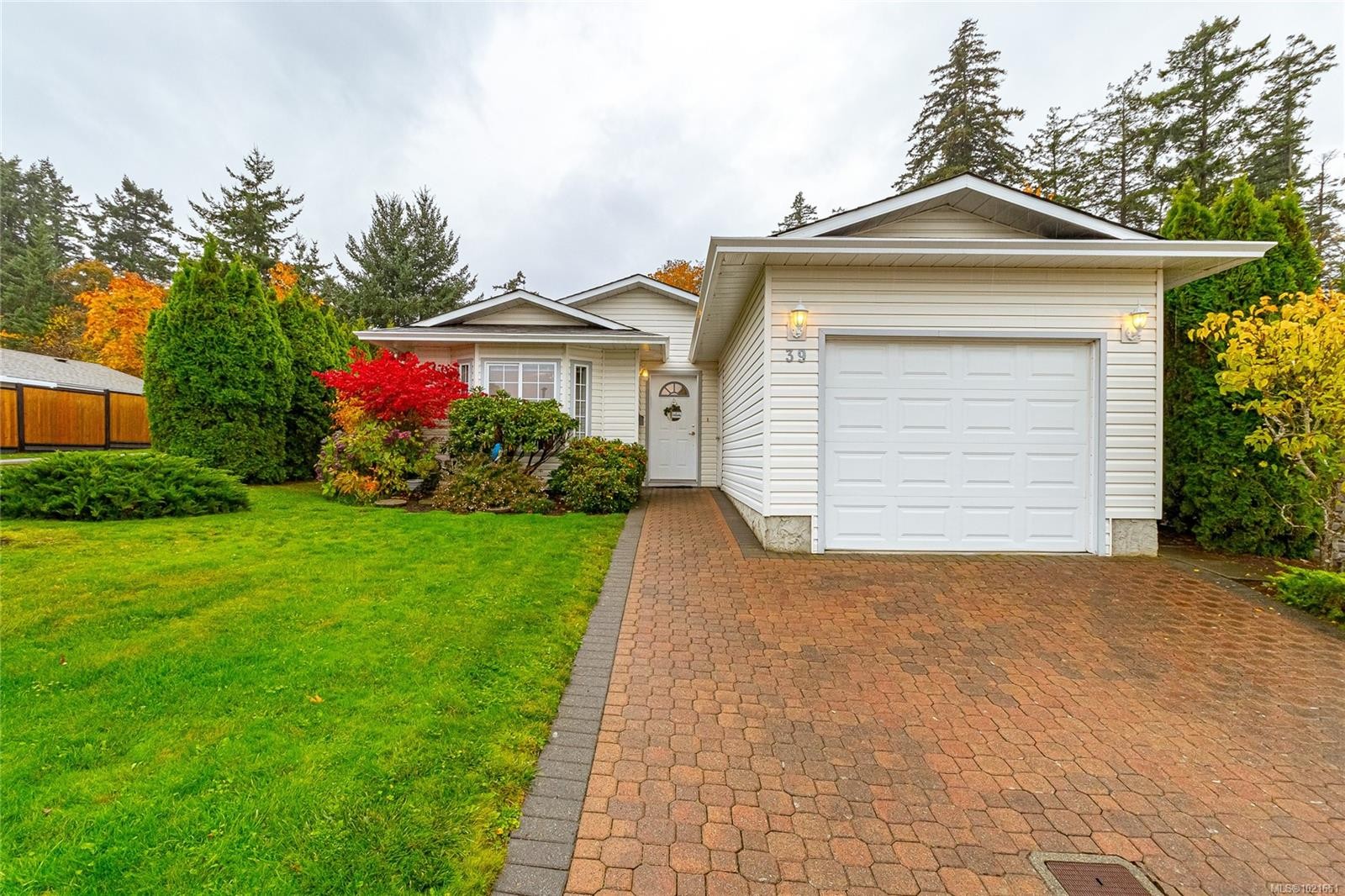 39 Eagle Lane, View Royal, BC