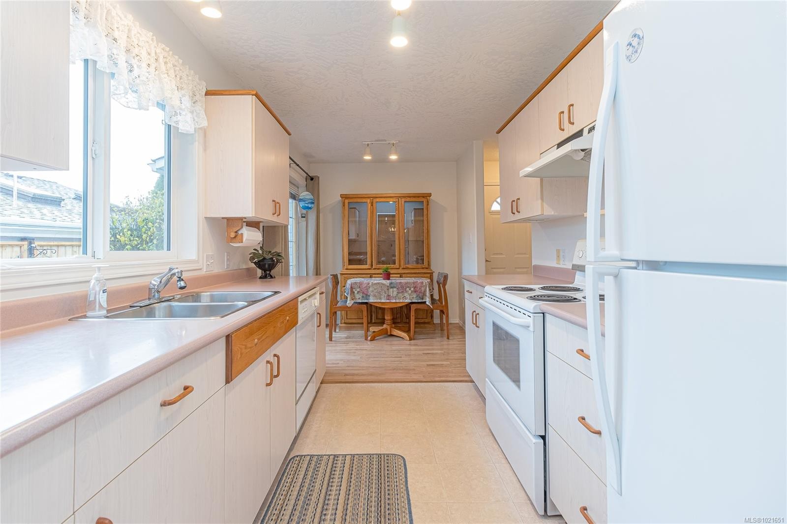 39 Eagle Lane, View Royal, BC