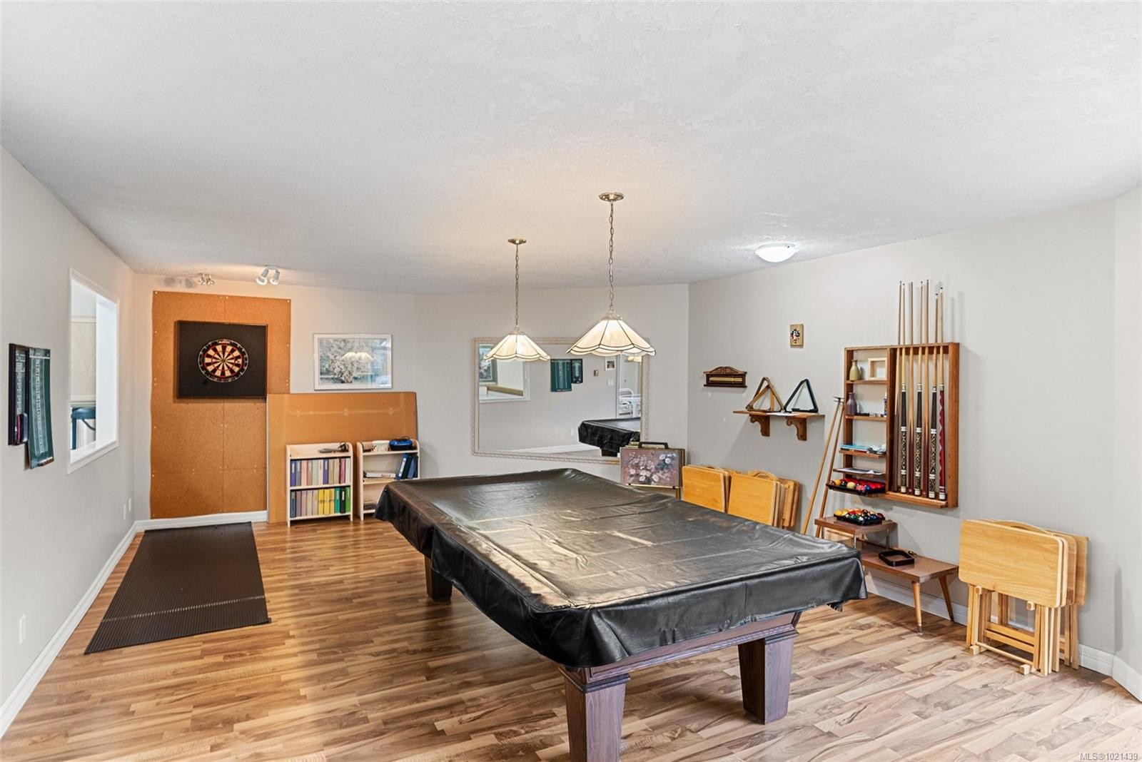 22-901 Kentwood Lane, Saanich, BC