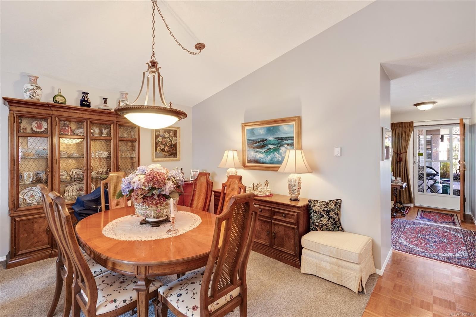 22-901 Kentwood Lane, Saanich, BC