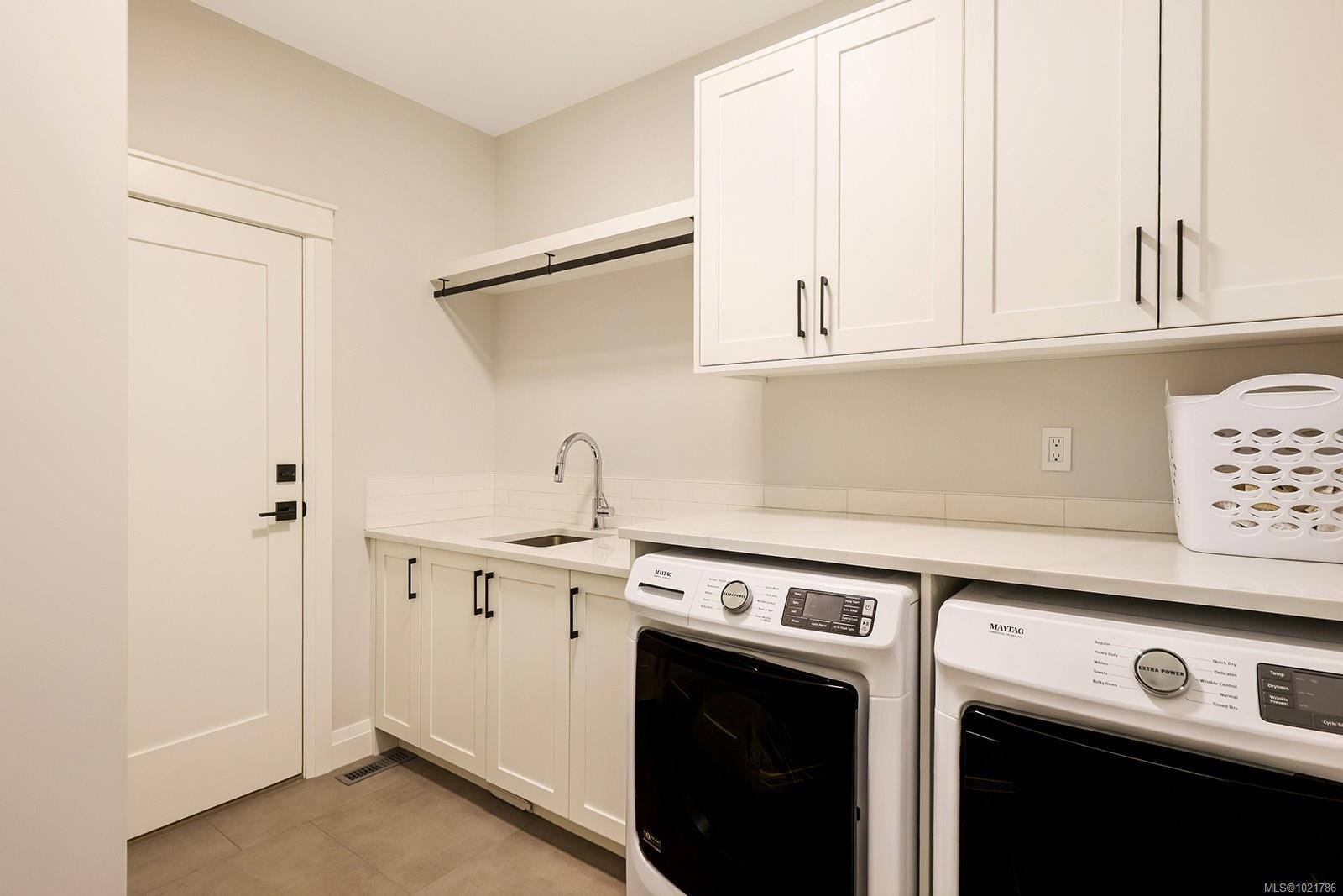 115-1444 Crown Isle Dr, Courtenay, BC