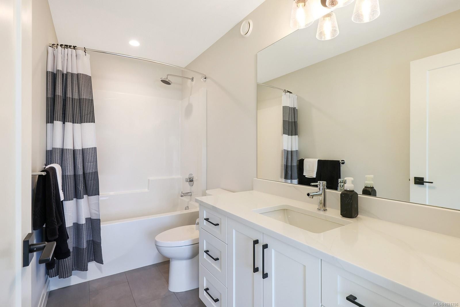 115-1444 Crown Isle Dr, Courtenay, BC