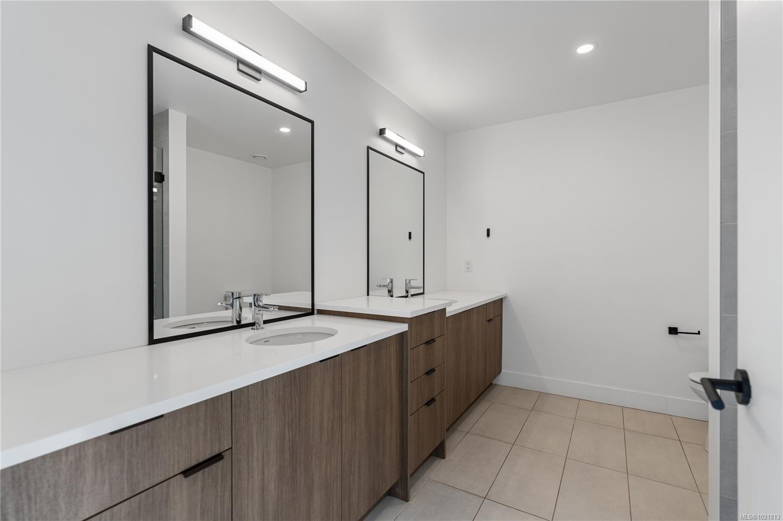 8-2330 Sooke Rd, Colwood, BC