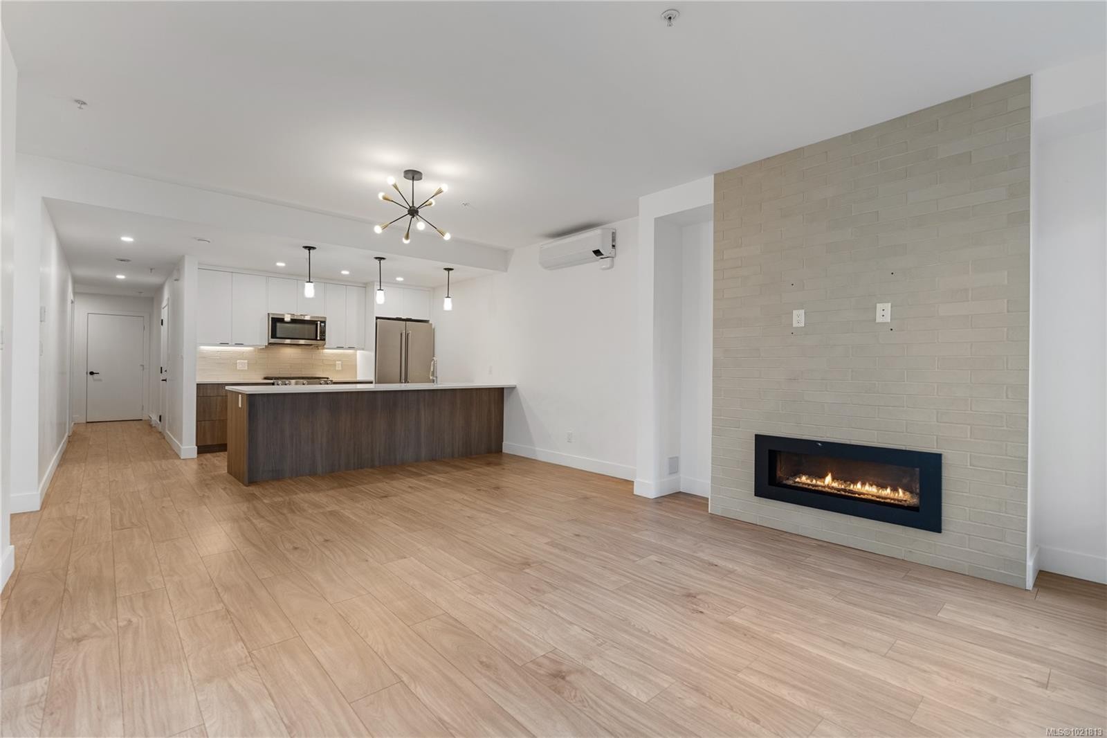 8-2330 Sooke Rd, Colwood, BC